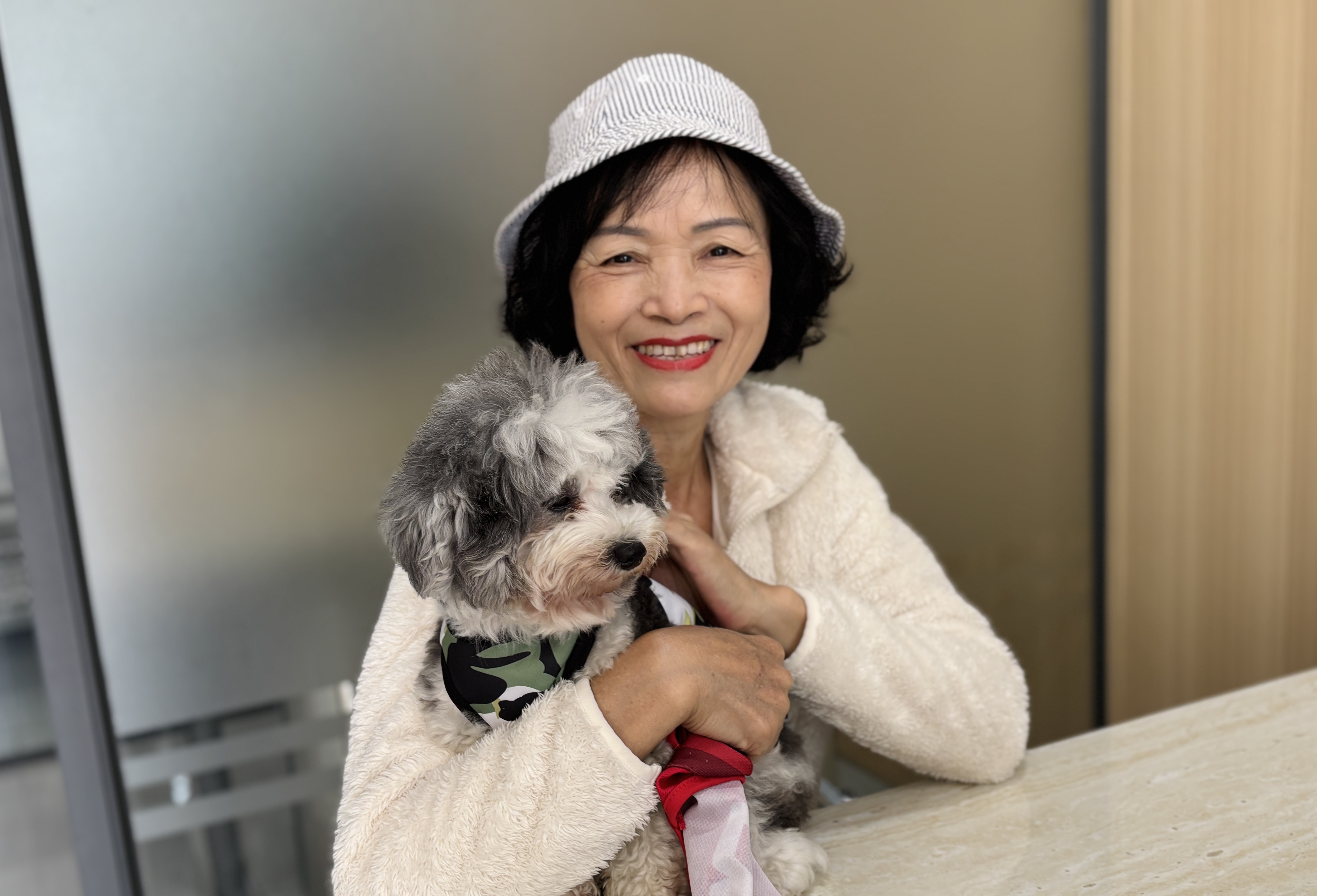 Stress mãn tính không được can thiệp kịp thời có thể đẩy thú cưng vào trạng thái trầm cảm lâm sàng thực sự — một bệnh lý, không phải tính cách.