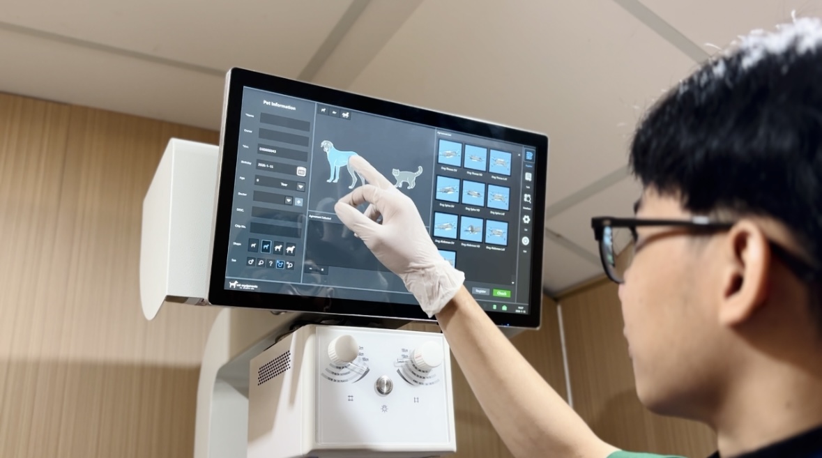 Đội ngũ bác sĩ tại Pet Joy Hospital được đào tạo bài bản, có kinh nghiệm trong việc chẩn đoán và điều trị nhiều bệnh lý ở thú cưng