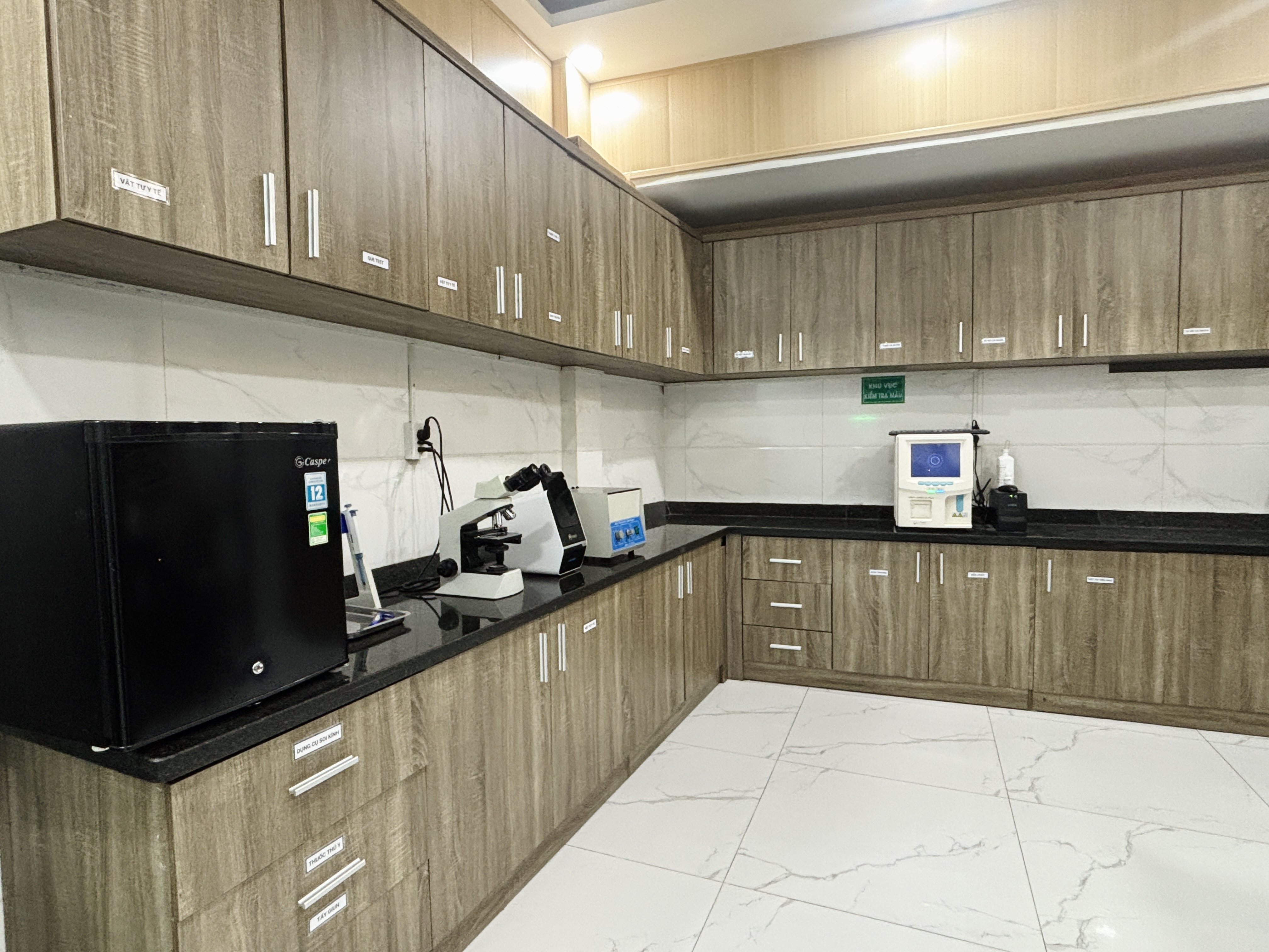  trang thiết bị cần thiết phục vụ chẩn đoán và điều trị